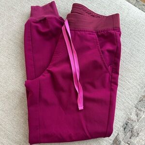 Figs Zamora jogger scrub pants and Catarina one pocket scrub top